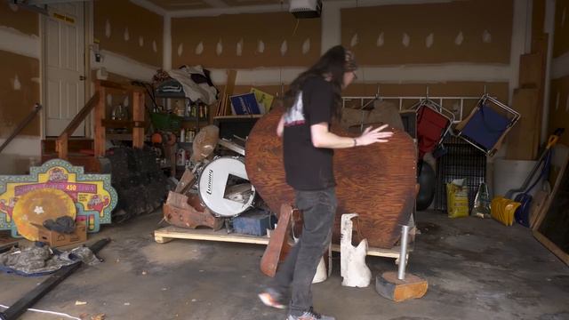 Buying More Chuck E. Cheese Robots смотреть онлайн