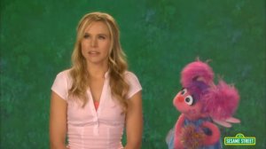 Sesame Street: Kristen Bell Needs a Hug