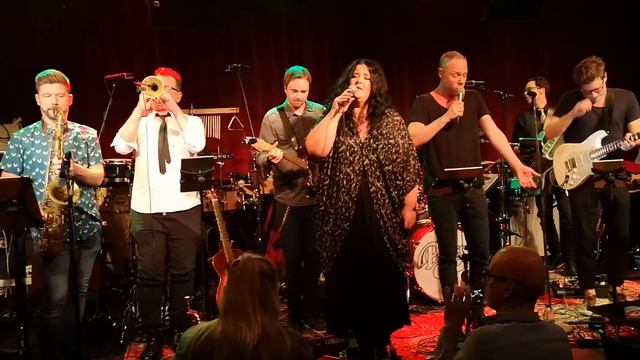 PAGES TRIBUTE "Whos´s Right ,Who´s Wrong and "Future Street" смотреть онлайн