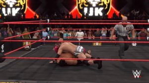 Roderick Strong vs Yokozuna