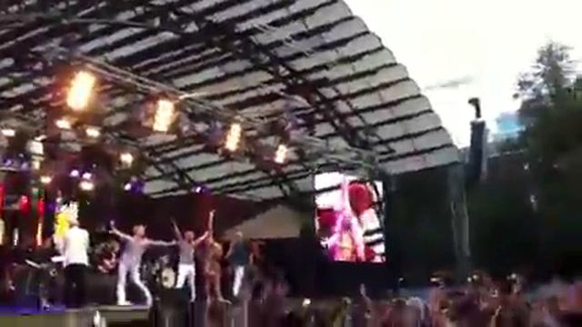 Lotta Engberg - 100% Stockholm pride 2011 смотреть онлайн