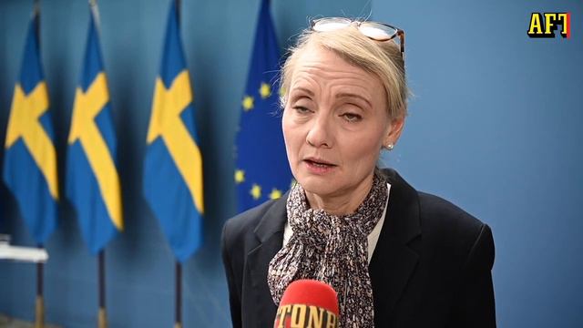 Folkhälsomyndigheten om resandet i jul: ”Utsätt inte samhället för risk” смотреть онлайн