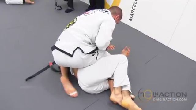 Marcelo Garcia rolling with Rafael Lovato Jr 1
