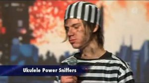 Talang 2009 - Ukulele Powersniffers (Bert smakar på världens näst starkaste chili) HD