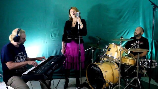 IMAGOS TRIO - Всё стало вокруг голубым и зелёным смотреть онлайн