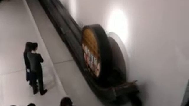 Ron Arad: Restless exhibition @ Barbican *1 смотреть онлайн