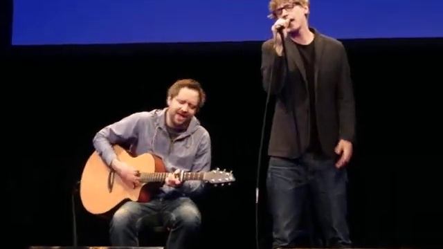 Tim Bendzko - Am Seidenen Faden @ Apple Store Berlin (23.05.2013) смотреть онлайн