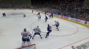 Андрей Василевский. Игра по шайбе в дальней зоне.