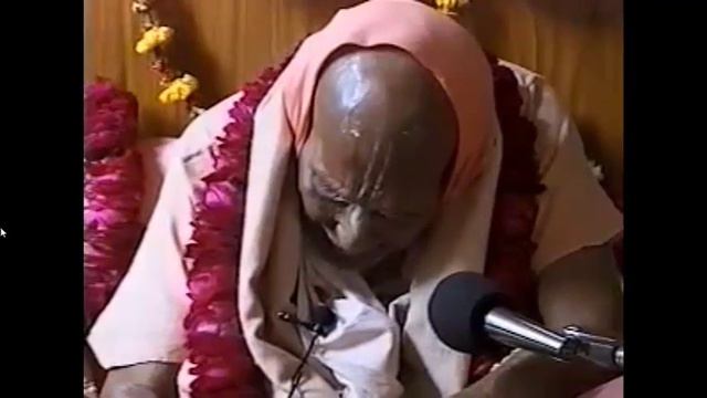 Нитйалила Ом Вишнупад Парамахамса Шрила Бхакти Прамод Пури Госвами Махарадж смотреть онлайн