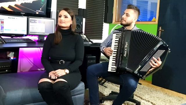 AMELA Brdar - Niko nema takve oci - (Official Cover) смотреть онлайн