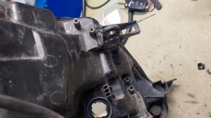 Nissan X-trail t32 замена штатного LED на Biled Aozoom A5+ 2.5.