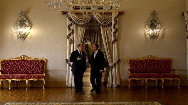 His Highness The Aga Khan welcomed by President Marcelo Rebelo de Sousa in Portugal смотреть онлайн
