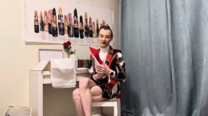 Crossdresser Unboxing Christian Louboutin High Heel SoKate Boots