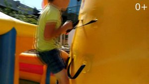 OUTDOOR PLAYGROUND YAROSLAVA / Ярослава ИГРАЕТ на Детской Площадке ПРЫГАЕТ на батуте. 0+
