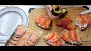 HOW TO MAKE SMOKED SALMON OPEN FACE SANDWICH