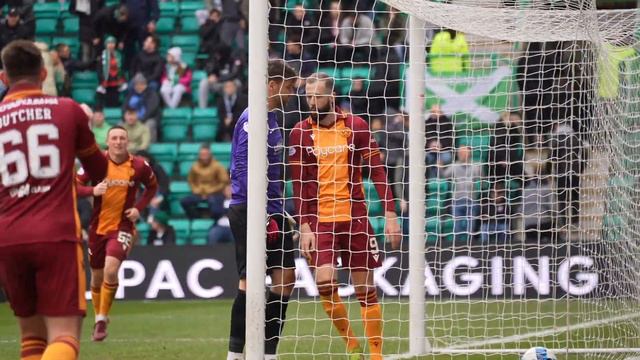 Kevin van Veen scores a free kick against Hibernian смотреть онлайн