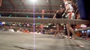 Michelle vs Lak Lady Thai Boxing Koh Samui Thailand Part 1