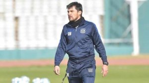 ALEXANDER "CACIQUE" MEDINA - DT DE #Talleres