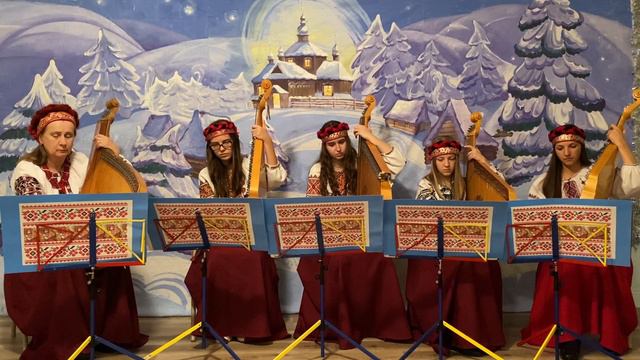 The Bandura Ensemble: Bransle de la Torche by Renaissance French composer Michael Praetorius