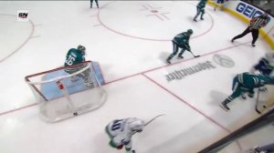 Ilya Mikheyev's assist on Pettersson's tip in goal vs Sharks (27 nov 2022)