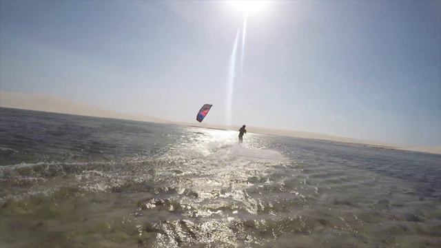 Hannah Whiteley - Kiting the bedsheets смотреть онлайн