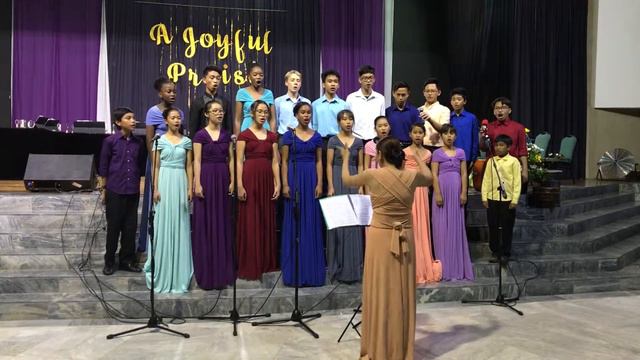 Christmas Medley - AIIAS International Teens Choir смотреть онлайн