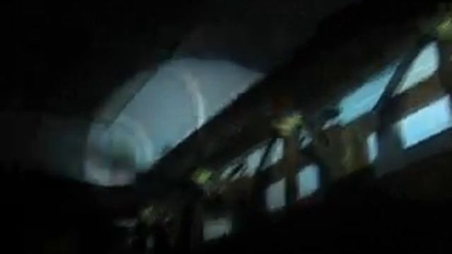 The Subways Billy Climbing Balcony Cardiff 23/08/06 смотреть онлайн