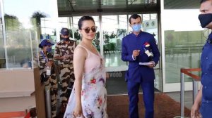 Kangana Ranaut HUGE Security At Airport