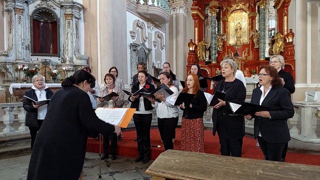 Aká si mi krásna - E. Suchoň смотреть онлайн