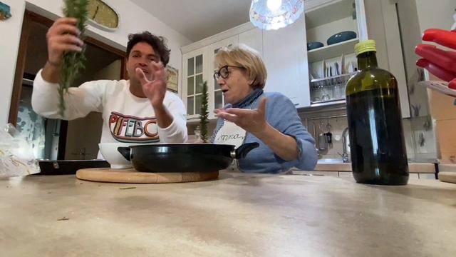 Ho cucinato il Castagnaccio con mia nonna ! смотреть онлайн