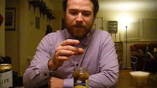 Brennan Eats It: Ep. 50 "Preserved Plums" смотреть онлайн