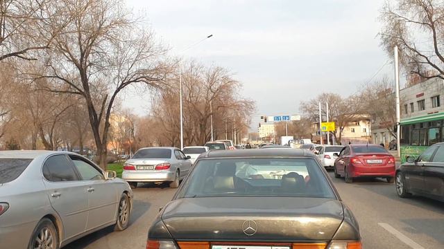 Алматы Райымбек көшесі Шығыс бағытына қарай жол үстінде смотреть онлайн