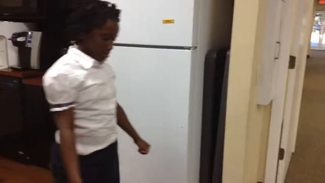 Florence Fuller East Littering Guys смотреть онлайн