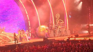 Pink - Lets Get The Party Started / Raise Your Glass - Live in Sydney