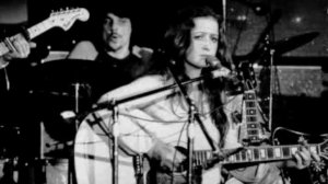 Bonnie Raitt "Guilty" (featuring Lowell George)