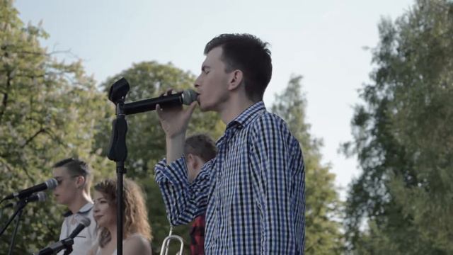 MÉSZÁROS TAMÁS - Zoomolj rám (LIVE) смотреть онлайн