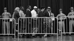 Shaykh Hamza Yusuf Escorts Muhammad Ali's Coffin