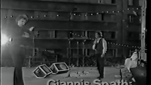 Theodorakis in East Berlin 1987 01 Patrida Mou смотреть онлайн