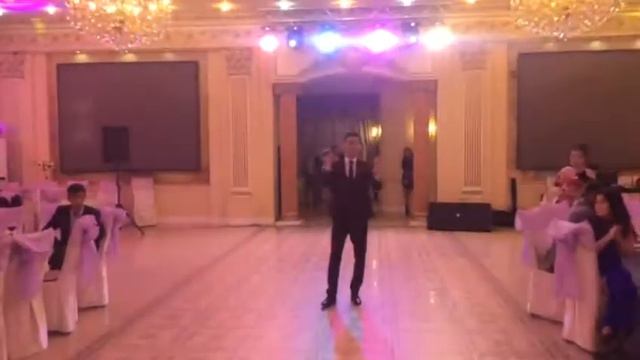 100 000 ЕВРЕЙ 1000 000 ҚЫТАЙ ЖИНАЛСА ДА. ҚАЗАҚТЫҢ 1 тойындай бола алмайды смотреть онлайн