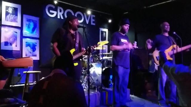 Tate Simms @ Groove_2 смотреть онлайн