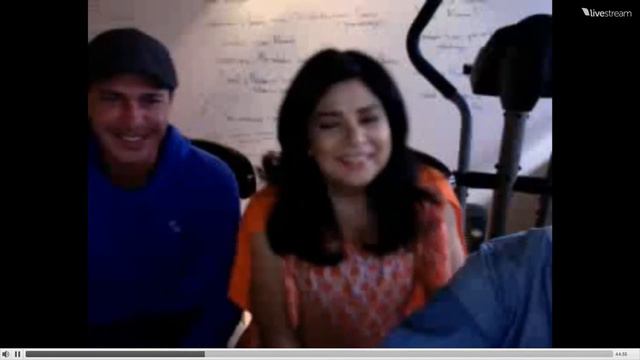 Victoria Ruffo y Mauriсio Aspe twitcam 11.09.15 part 2 смотреть онлайн