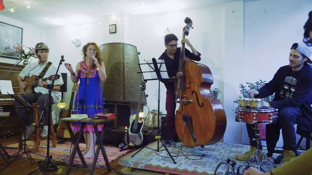 Gina Savino Cuarteto - Doralice (Cover de Dorival Caymmi) смотреть онлайн