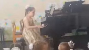 И. Парфёнов " Черёмуха над водой ". Исп. Алиса Гаврюшова, 8 лет.