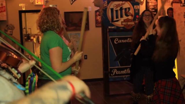 Queens Capers Morris смотреть онлайн