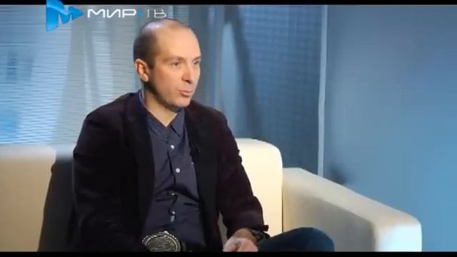 Напротив: Валерий Князев