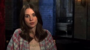 How to Be Single: Alison Brie "Lucy" Behind the Scenes Movie Interview | ScreenSlam