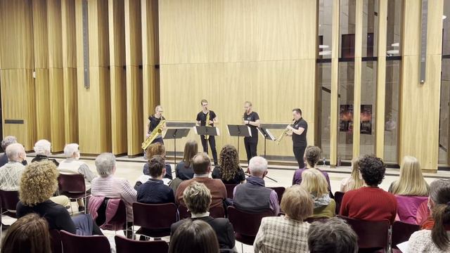 Ferenc Farkas: Early Hungarian Dances From The 17th Century - Quattro Per Tutti Saxophone Quartet
