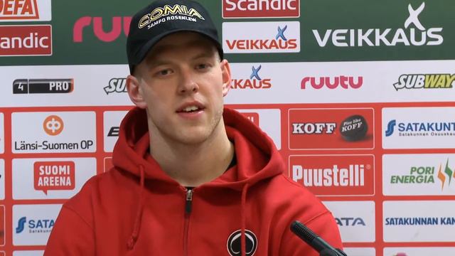 Ässät-Kärpät 18.11.2014 Pelaajahaastattelussa Eero Elo