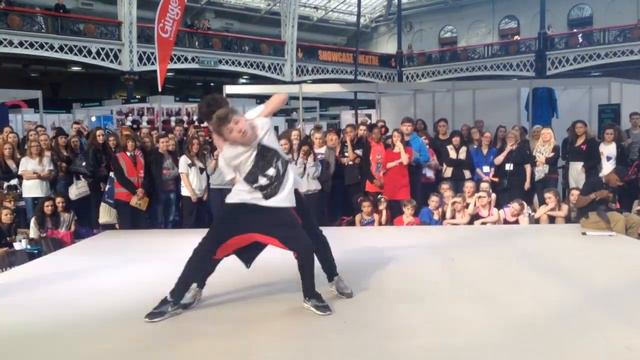 AYD  Move It 2014