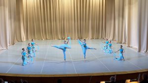 Джампе из балета "Баядерка"
Хореографическая школа "Качели", Челябинск